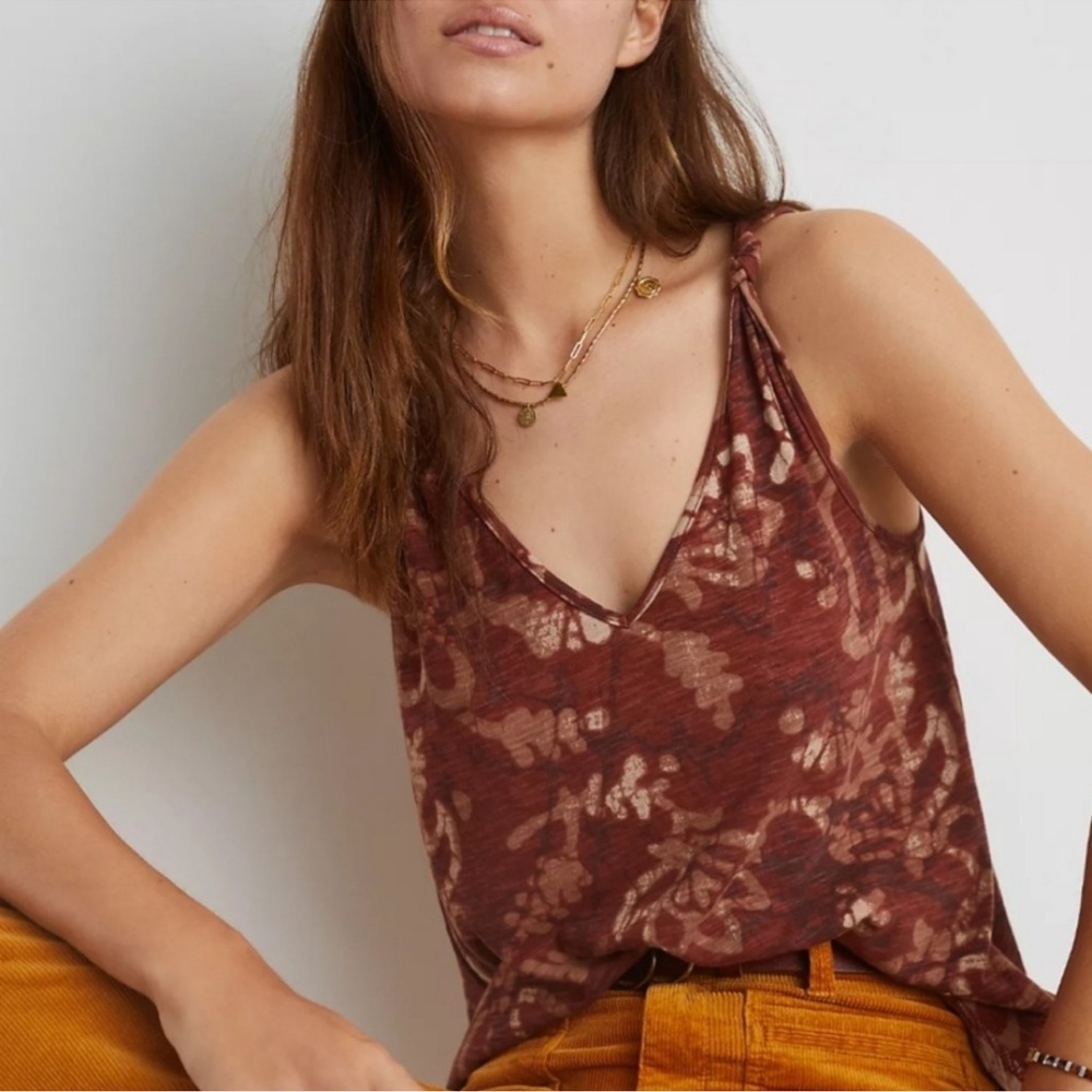 {Anthro} Blaise V-Neck Tank